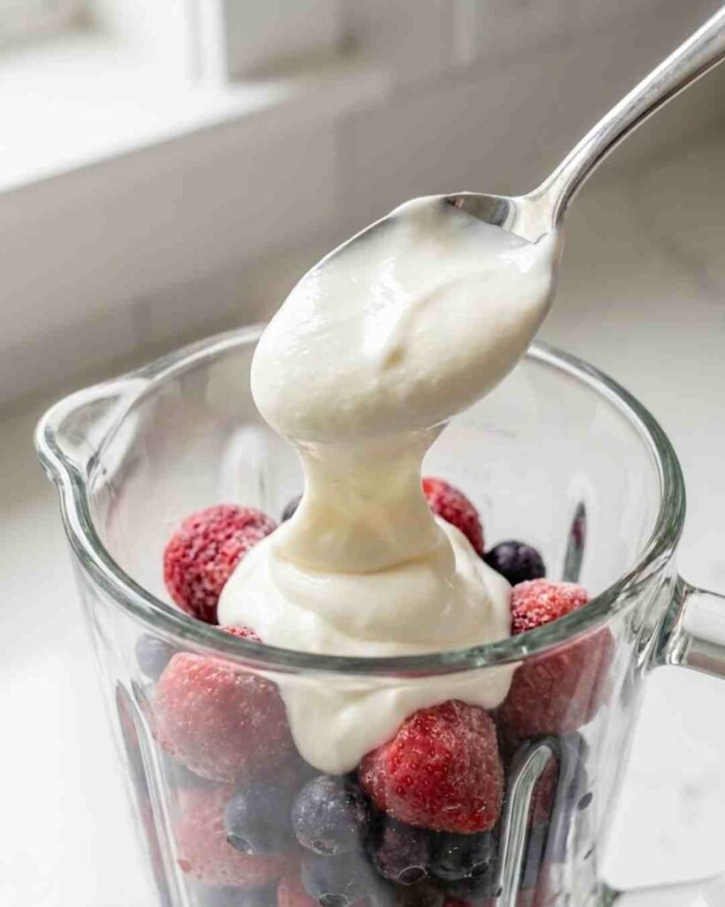 easy strawberry blueberry smoothie