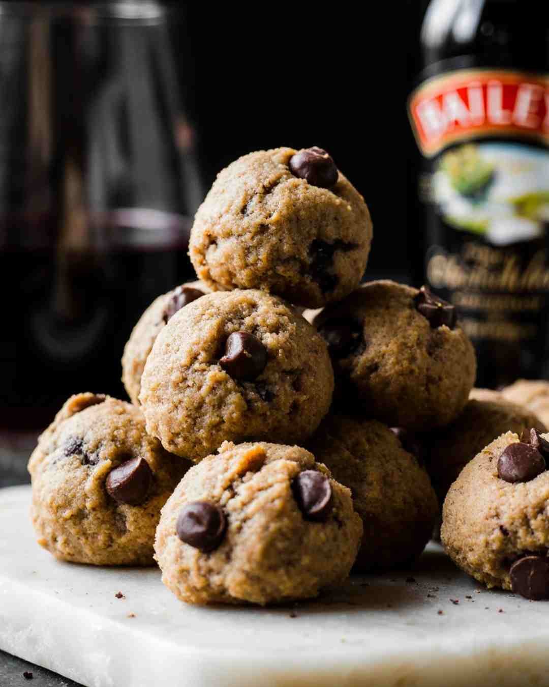No-Bake Baileys Cookie Dough Bites