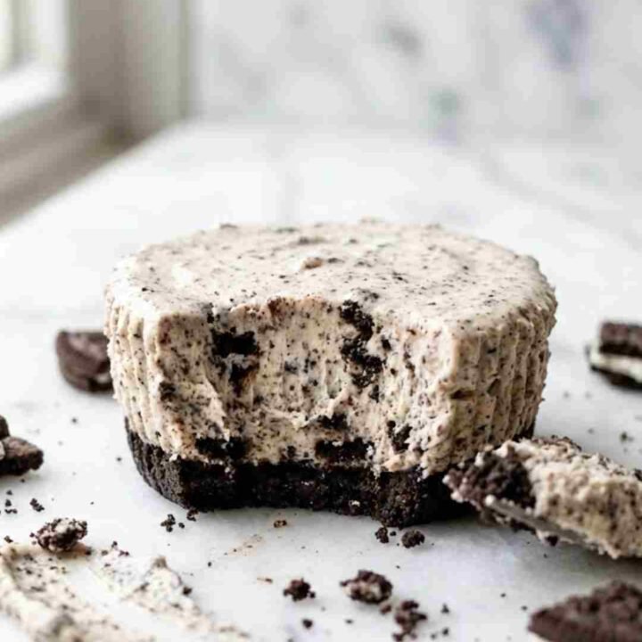 Healthy No-Bake Oreo Cheesecake Bites